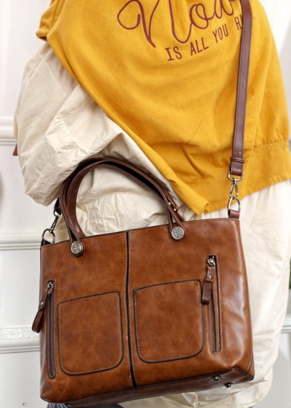 Alexa™  | Signature Skuldertaske