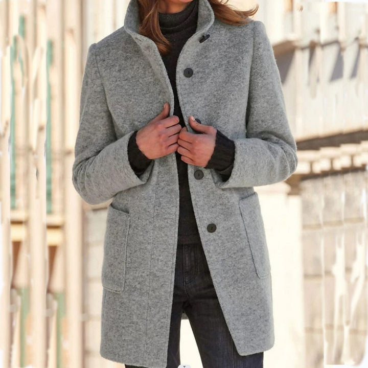 Lis™ | Elegant lang frakke med knapper