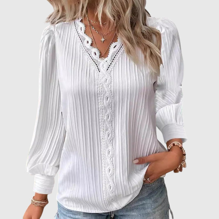 Lina™ | Bluse Med Blondedetaljer i Chiffon
