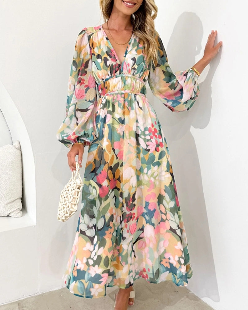 Solvejg™ | Elegant kjole med blomster